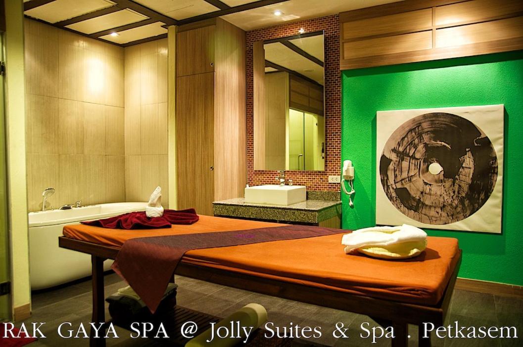 Jolly Suites&Spa Petkasem Ban Nong Khaem  Exterior photo
